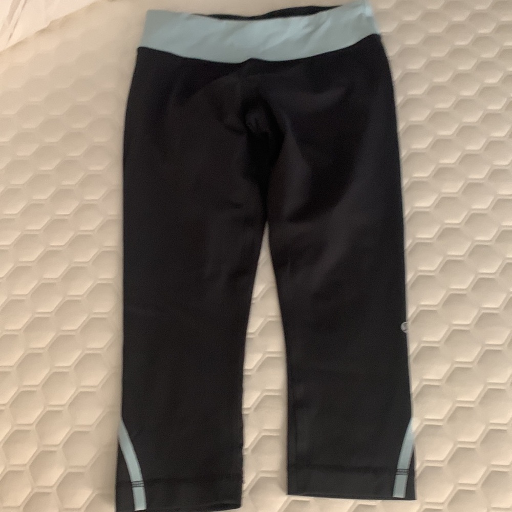 Lululemon pants - Picture 2 of 5